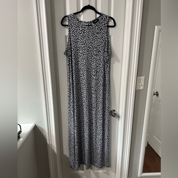 Navy and white patterned MSK maxi dress. Size XL. Gently used. - Picture 1 of 3
